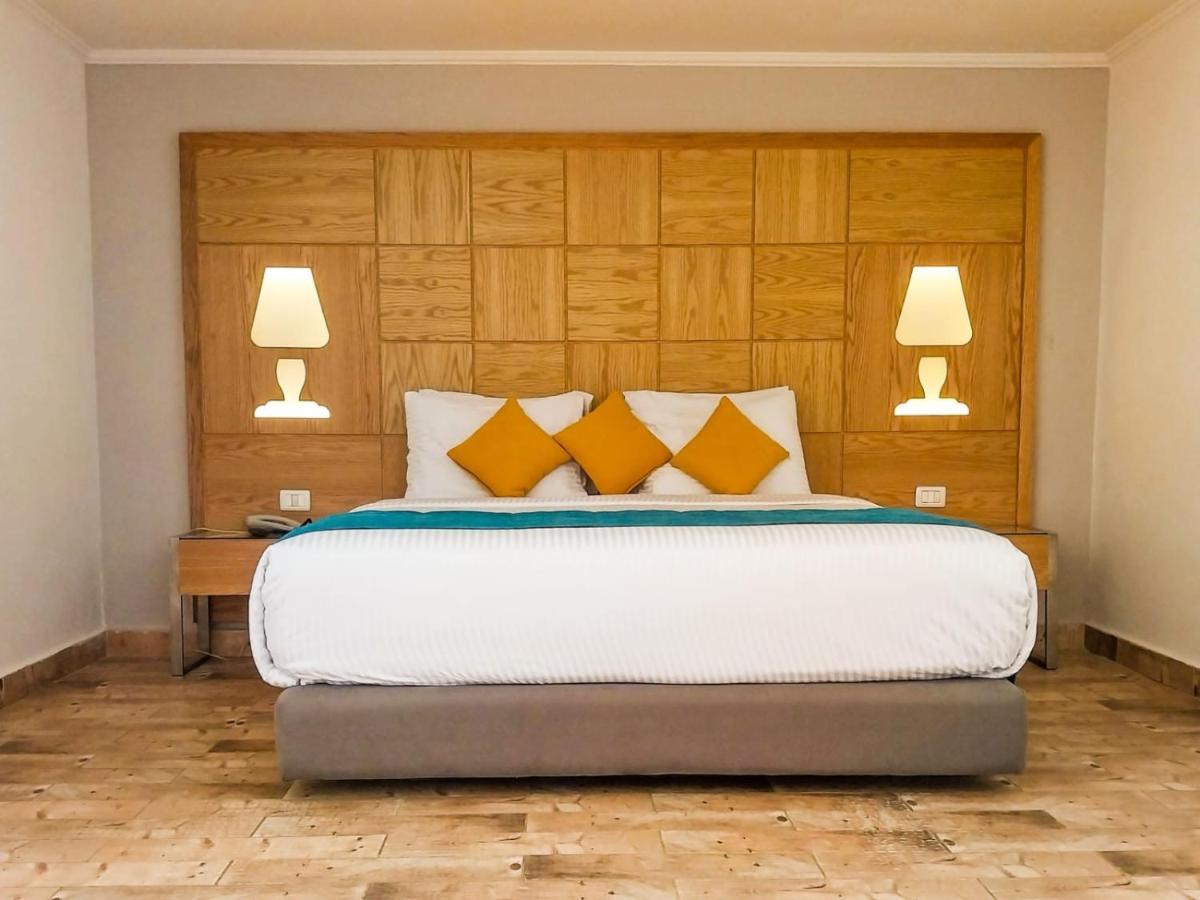 马卡蒂第一生活度假村 洪加達 外观 照片 A bedroom at the hotel